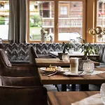 Hotel Alpenjuwel Jäger