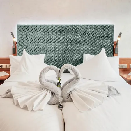 Szálloda Alpenjuwel 4 Sterne Superior