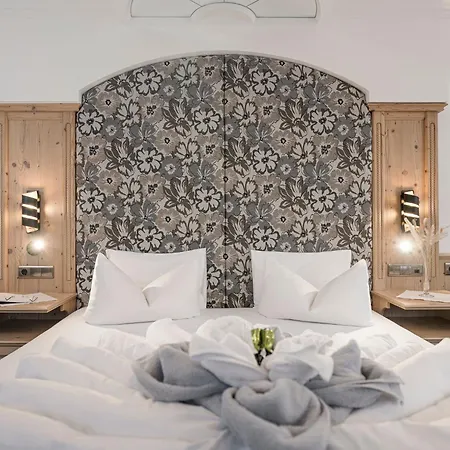 Alpenjuwel 4 Sterne Superior فندق