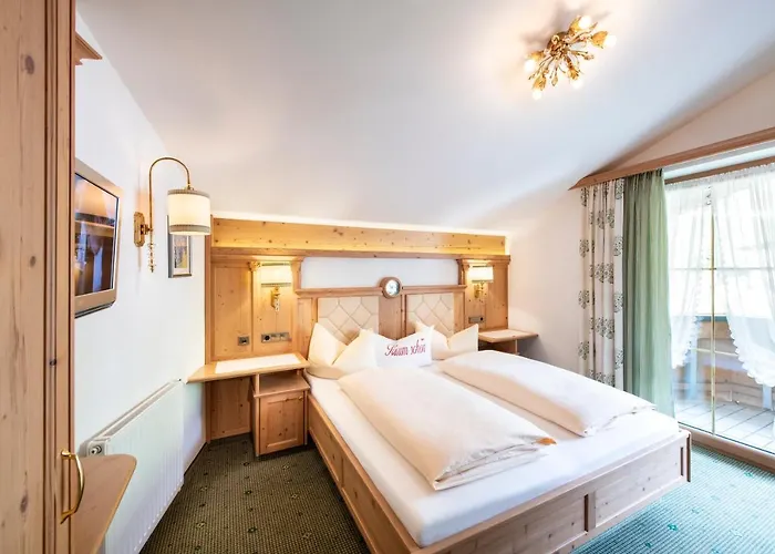 Alpenjuwel 4 Sterne Superior Szálloda Tux